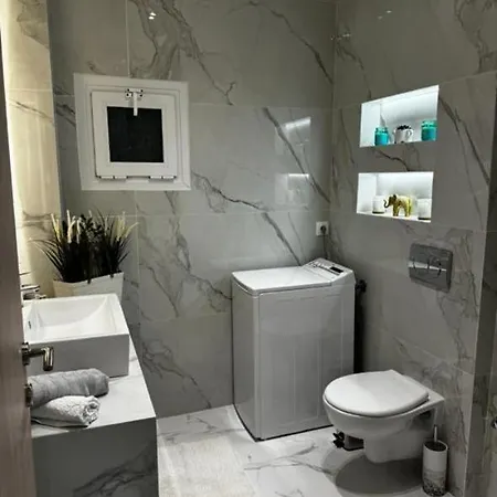 Elysian Escapes منزل ريفي إبانومي